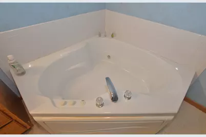 1117 N Sunnyslope Dr #202, Racine, WI 53406 - Photo 14