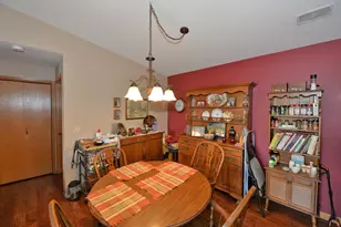 1117 N Sunnyslope Dr, Racine, WI 53406 - Photo 4