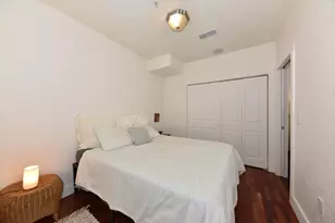 606 W Wisconsin Ave, Milwaukee, WI 53203 - Photo 16