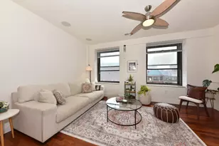 606 W Wisconsin Ave, Milwaukee, WI 53203 - Photo 2
