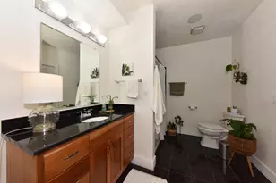 606 W Wisconsin Ave, Milwaukee, WI 53203 - Photo 14