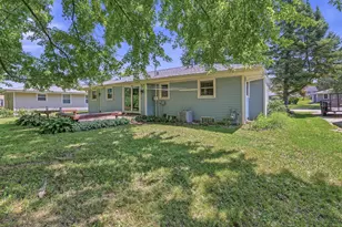 709 Memorial Dr, Kewaskum, WI 53040 - Photo 22