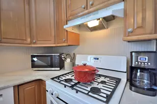 W232N3011 Emerald Ln, Pewaukee, WI 53072 - Photo 16