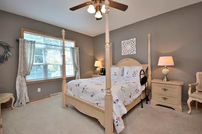W232N3011  Emerald Ln #A, Pewaukee, WI 53072 - Photo 18