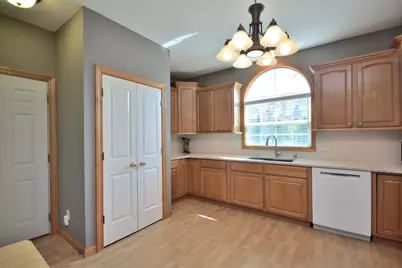 W232N3011  Emerald Ln #A, Pewaukee, WI 53072 - Photo 14
