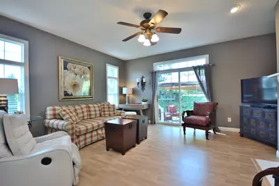 W232N3011  Emerald Ln #A, Pewaukee, WI 53072 - Photo 4