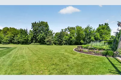 W162N5533  Westwind Dr, Menomonee Falls, WI 53051 - Photo 28