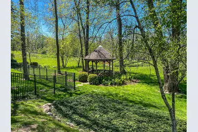 2005  Derrin Ln, Brookfield, WI 53045 - Photo 54