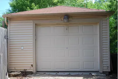 4456  N 107th St, Wauwatosa, WI 53225 - Photo 26
