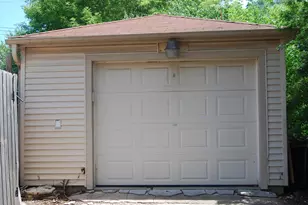 4456 N 107th St, Wauwatosa, WI 53225 - Photo 26