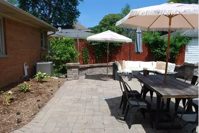4456  N 107th St, Wauwatosa, WI 53225 - Photo 10