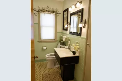 2405  Erie St, Racine, WI 53402 - Photo 20