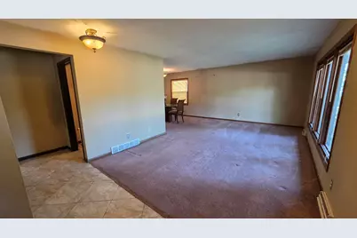 3415 W Cold Spring Rd, Greenfield, WI 53221 - Photo 4
