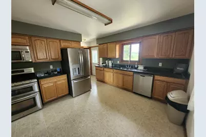 19004  58th Rd, Racine, WI 53182 - Photo 6