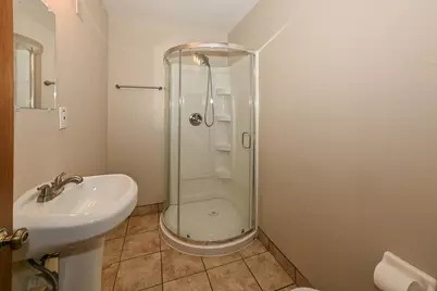 14325 W Lincoln Ave, New Berlin, WI 53151 - Photo 22