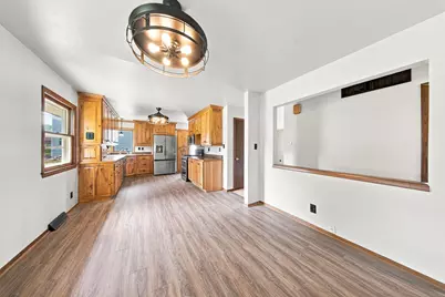 5782 S New York Ave, Cudahy, WI 53110 - Photo 8