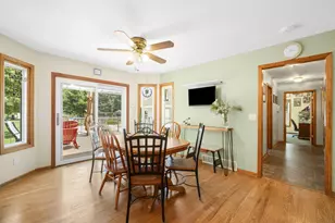 149 Hickory Dr, Delafield, WI 53018 - Photo 10
