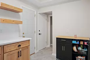 319 E Lake St, Lake Mills, WI 53551 - Photo 36