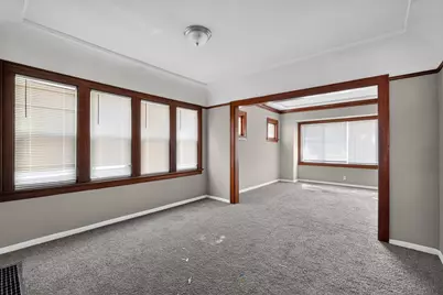 4552 N 38th St, Milwaukee, WI 53209 - Photo 8