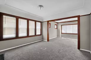 4552 N 38th St, Milwaukee, WI 53209 - Photo 8