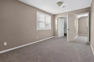 2469 N 46th St, Milwaukee, WI 53210 - Photo 26