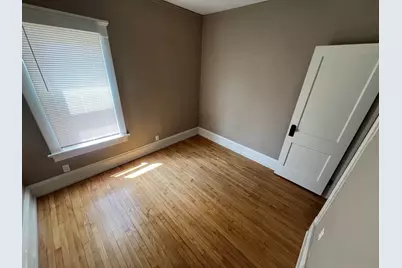 2469 N 46th St, Milwaukee, WI 53210 - Photo 10