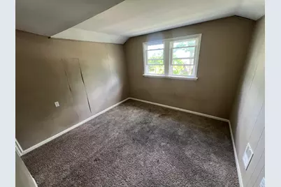 2469 N 46th St, Milwaukee, WI 53210 - Photo 12