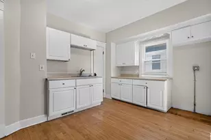 2469 N 46th St, Milwaukee, WI 53210 - Photo 16