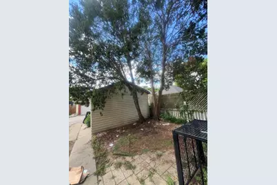 2469 N 46th St, Milwaukee, WI 53210 - Photo 22