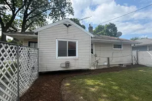 6204 W Thurston Ave, Milwaukee, WI 53218 - Photo 4
