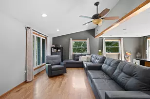 22807 126th St, Salem Lakes, WI 53104 - Photo 6