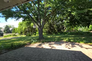 W174N7507 Joanne Dr, Menomonee Falls, WI 53051 - Photo 30