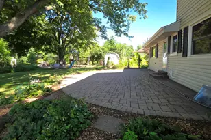 W174N7507 Joanne Dr, Menomonee Falls, WI 53051 - Photo 22