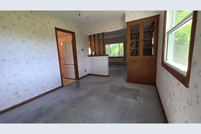 W174N7505  Joanne Dr, Menomonee Falls, WI 53051 - Photo 14