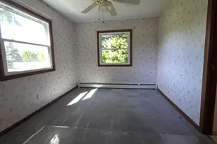 W174N7507 Joanne Dr, Menomonee Falls, WI 53051 - Photo 14