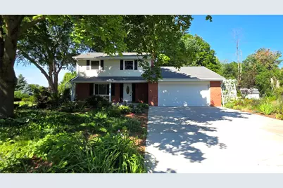 W174N7505  Joanne Dr, Menomonee Falls, WI 53051 - Photo 1