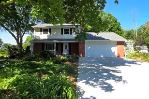 W174N7505 Joanne Dr, Menomonee Falls, WI 53051 - Photo 1
