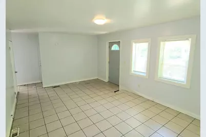 4470 N 37th St, Milwaukee, WI 53209 - Photo 8