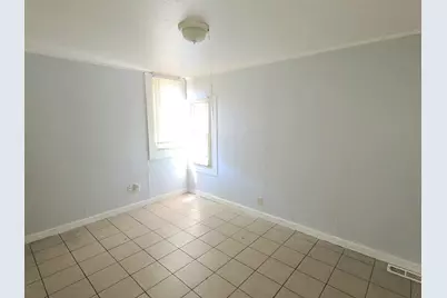 4470 N 37th St, Milwaukee, WI 53209 - Photo 10
