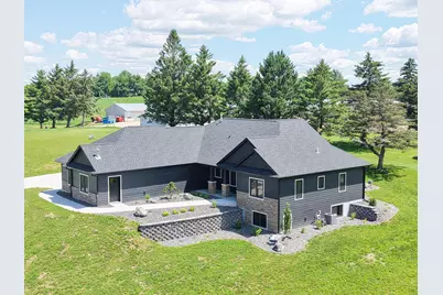 1129  16th Fairway Dr, Viroqua, WI 54665 - Photo 1