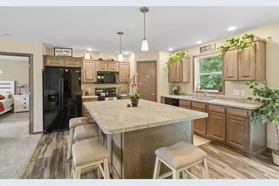 1284 E Bluff Rd, Whitewater, WI 53190 - Photo 4