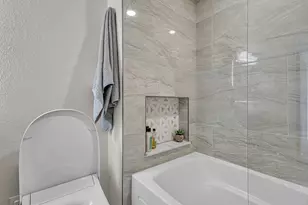 106 W Seeboth St, Milwaukee, WI 53204 - Photo 34