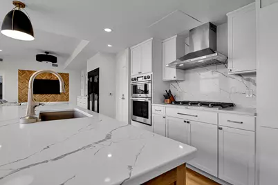 106 W Seeboth St #512, Milwaukee, WI 53204 - Photo 8