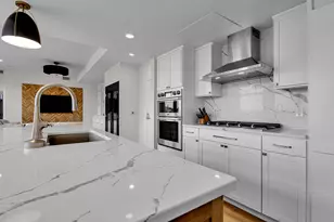 106 W Seeboth St, Milwaukee, WI 53204 - Photo 8