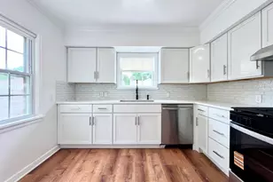 2423 S 60th St, West Allis, WI 53219 - Photo 6