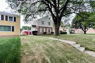 2423 S 60th St, West Allis, WI 53219 - Photo 40