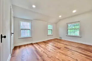 2423 S 60th St, West Allis, WI 53219 - Photo 18