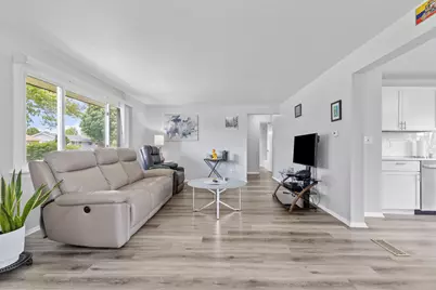 2903  Wedemeyer St, Sheboygan, WI 53081 - Photo 2