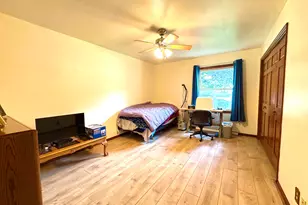 4215 Pennington Ln, Racine, WI 53403 - Photo 12