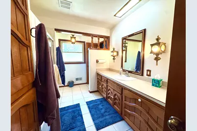 4215  Pennington Ln, Racine, WI 53403 - Photo 8